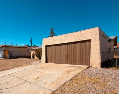 1312 E Brooks Avenue - Photo Thumbnail 29