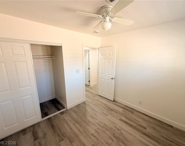 1312 E Brooks Avenue - Photo Thumbnail 14