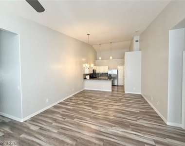 2000 Jasper Bluff Street - Photo Thumbnail 7