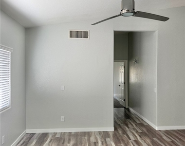 2000 Jasper Bluff Street - Photo Thumbnail 3
