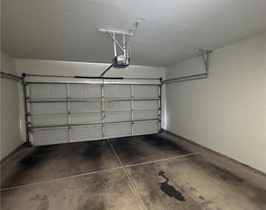 2000 Jasper Bluff Street - Photo Thumbnail 25