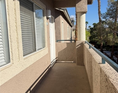 2000 Jasper Bluff Street - Photo Thumbnail 2