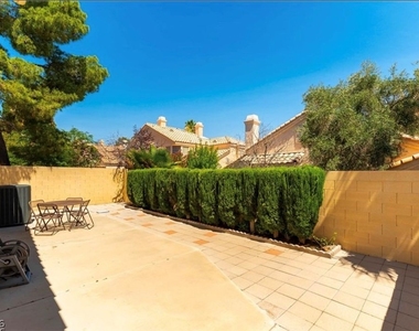 9416 Hershey Lane - Photo Thumbnail 12