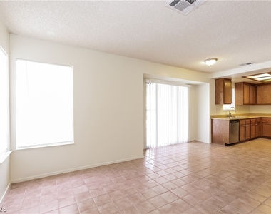 376 Manzanita Street - Photo Thumbnail 4