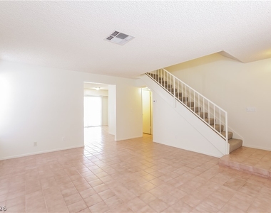 376 Manzanita Street - Photo Thumbnail 3