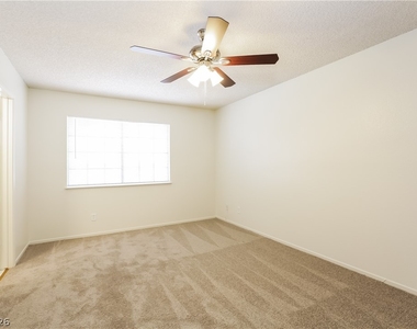376 Manzanita Street - Photo Thumbnail 7