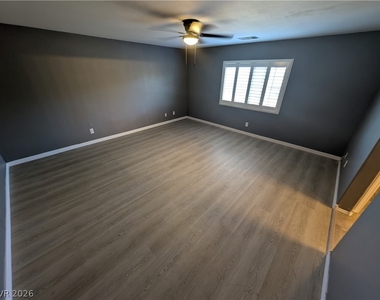 10633 Mount Blackburn Avenue - Photo Thumbnail 4