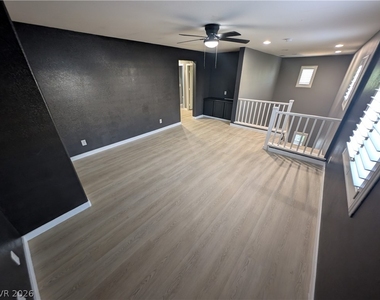 10633 Mount Blackburn Avenue - Photo Thumbnail 1