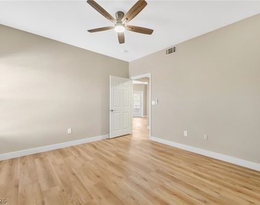 830 Carnegie Street - Photo Thumbnail 9
