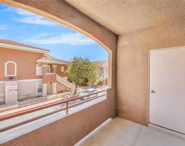 830 Carnegie Street - Photo Thumbnail 17