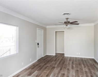 346 Arnold Street - Photo Thumbnail 2
