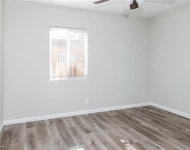 346 Arnold Street - Photo Thumbnail 12