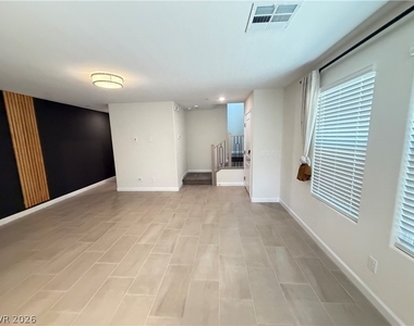 541 Bellum Drive - Photo Thumbnail 12