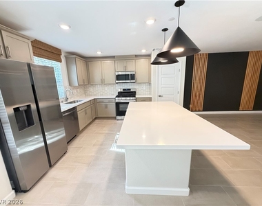 541 Bellum Drive - Photo Thumbnail 6