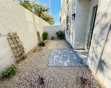 541 Bellum Drive - Photo Thumbnail 21