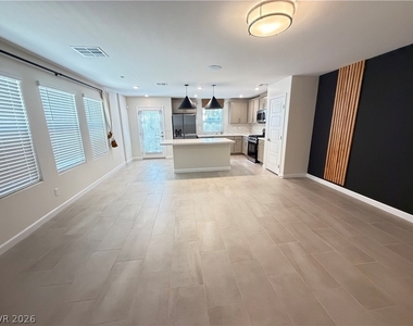 541 Bellum Drive - Photo Thumbnail 4