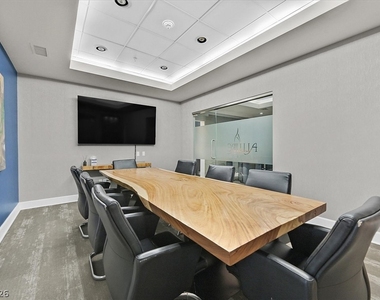 200 W Sahara Avenue - Photo Thumbnail 34