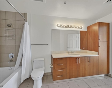 200 W Sahara Avenue - Photo Thumbnail 14