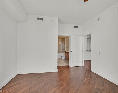 200 W Sahara Avenue - Photo Thumbnail 17