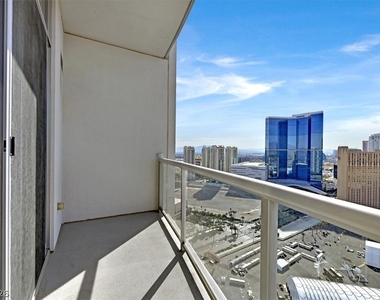 200 W Sahara Avenue - Photo Thumbnail 11