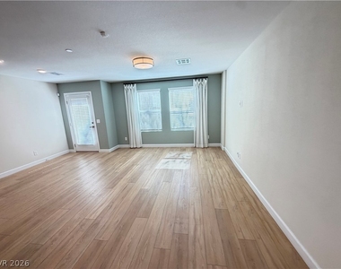 541 Bellum Drive - Photo Thumbnail 9