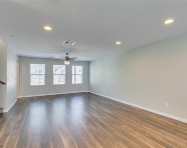 4650 Ranch House Road - Photo Thumbnail 7