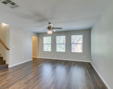 4650 Ranch House Road - Photo Thumbnail 10