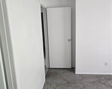 2841 Wheelwright Drive - Photo Thumbnail 17