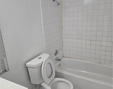 2841 Wheelwright Drive - Photo Thumbnail 18