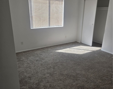 2841 Wheelwright Drive - Photo Thumbnail 16
