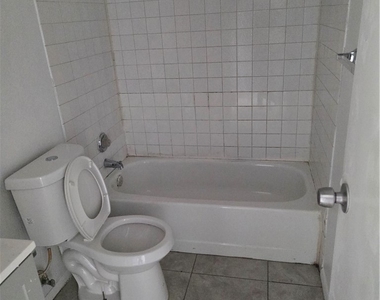 2841 Wheelwright Drive - Photo Thumbnail 9