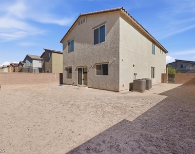 1058 Willow Berry Avenue - Photo Thumbnail 21