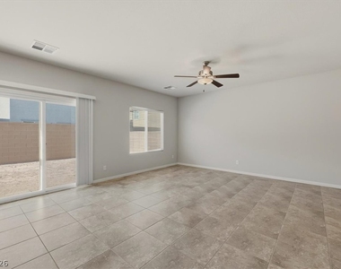 1058 Willow Berry Avenue - Photo Thumbnail 3