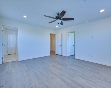 2983 Duverney Avenue - Photo Thumbnail 31