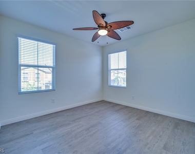 2983 Duverney Avenue - Photo Thumbnail 41