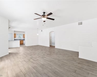 6164 Pine Villa Avenue - Photo Thumbnail 3