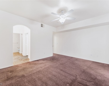 6164 Pine Villa Avenue - Photo Thumbnail 11