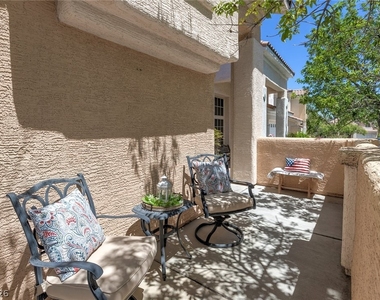 2025 Shining Feather Lane - Photo Thumbnail 4