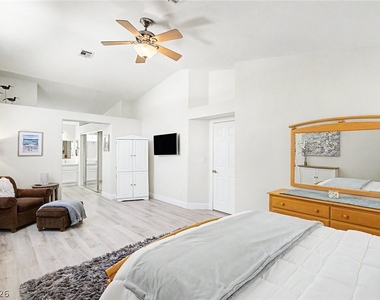 2025 Shining Feather Lane - Photo Thumbnail 39