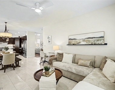 2025 Shining Feather Lane - Photo Thumbnail 14