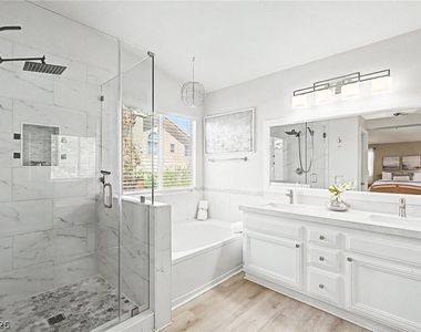 2025 Shining Feather Lane - Photo Thumbnail 43