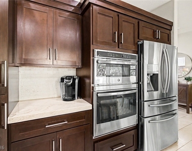2025 Shining Feather Lane - Photo Thumbnail 21