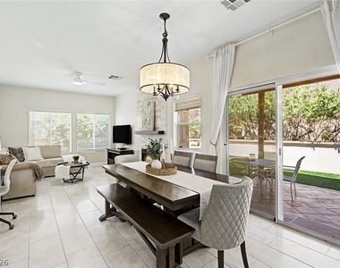2025 Shining Feather Lane - Photo Thumbnail 11