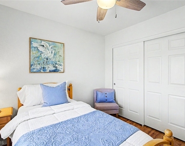 2025 Shining Feather Lane - Photo Thumbnail 32