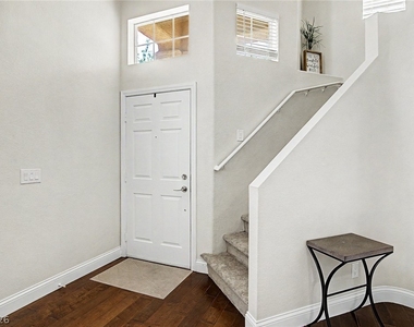2025 Shining Feather Lane - Photo Thumbnail 6