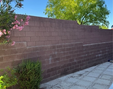 10581 Griffin Avenue - Photo Thumbnail 8