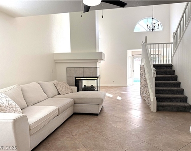 433 Jubilation Drive - Photo Thumbnail 3