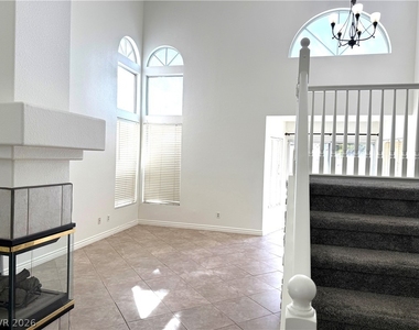 433 Jubilation Drive - Photo Thumbnail 6