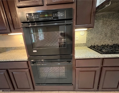 3709 Fledgling Drive - Photo Thumbnail 8