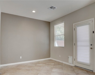 7623 Houston Peak Street - Photo Thumbnail 6